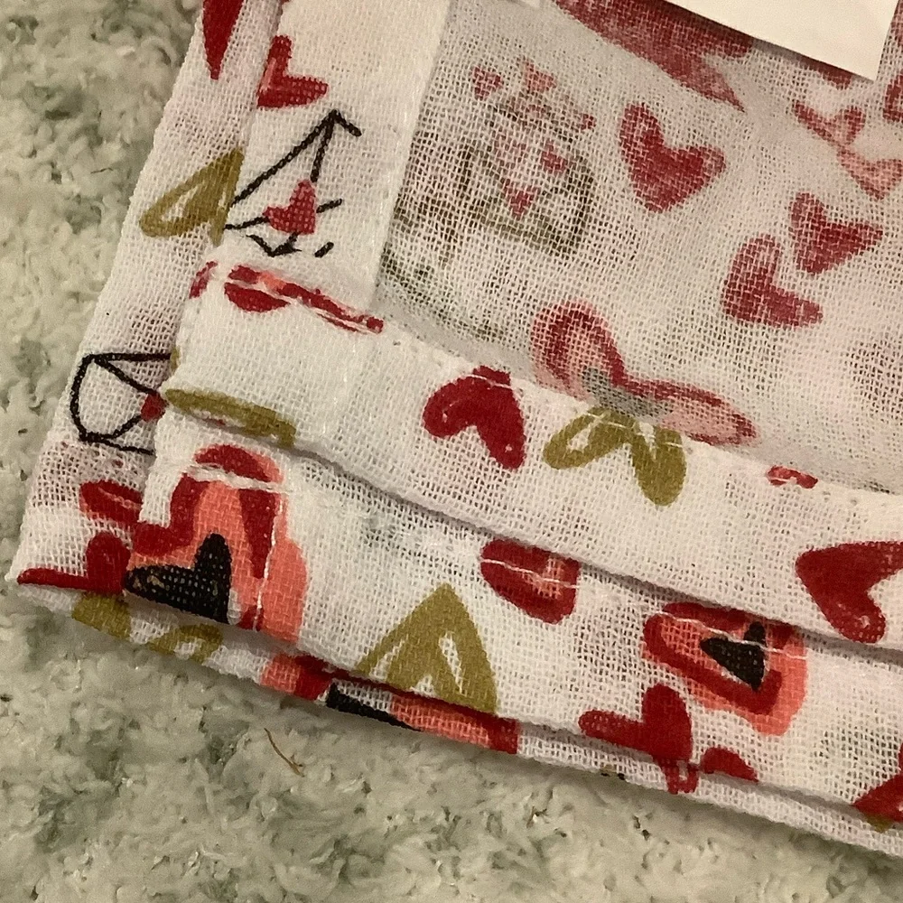 Sur La Table Valentine's Day Heart Print Towel NWT 20x30” Cotton